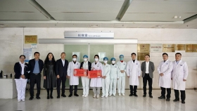 我院領(lǐng)導(dǎo)春節(jié)前走訪慰問一線職工