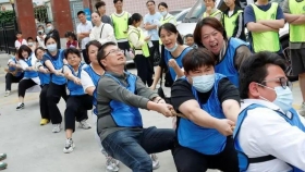 【泉一文化】“繩”上較量，凝聚團魂丨院工會舉辦2025年職工拔河比賽